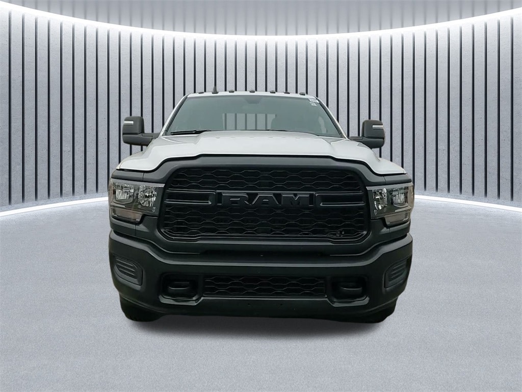 2024 RAM 3500 - Image 21