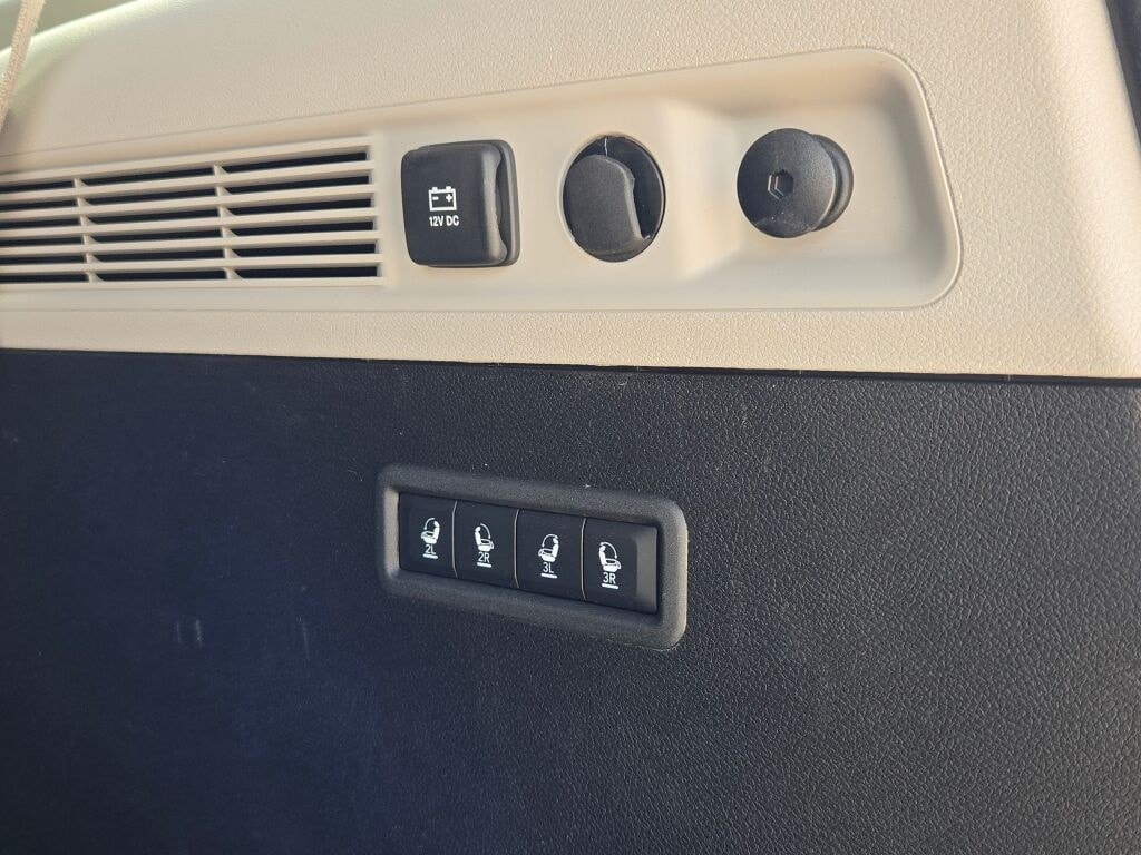 2024 JEEP WAGONEER - Image 18