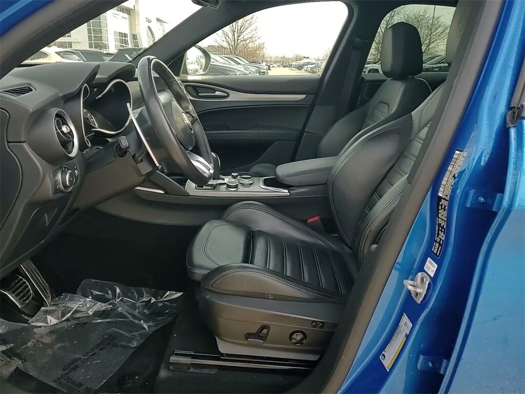 2022 ALFA ROMEO STELVIO - Image 23