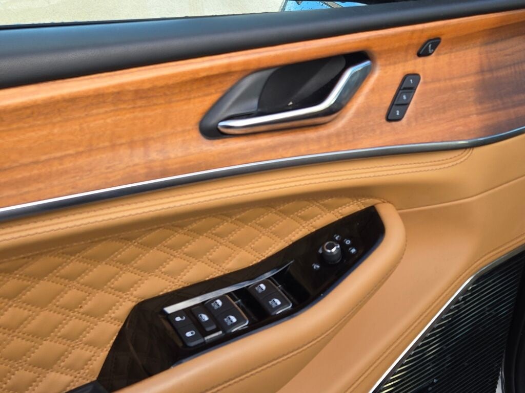 2024 JEEP GRAND CHEROKEE L - Image 26