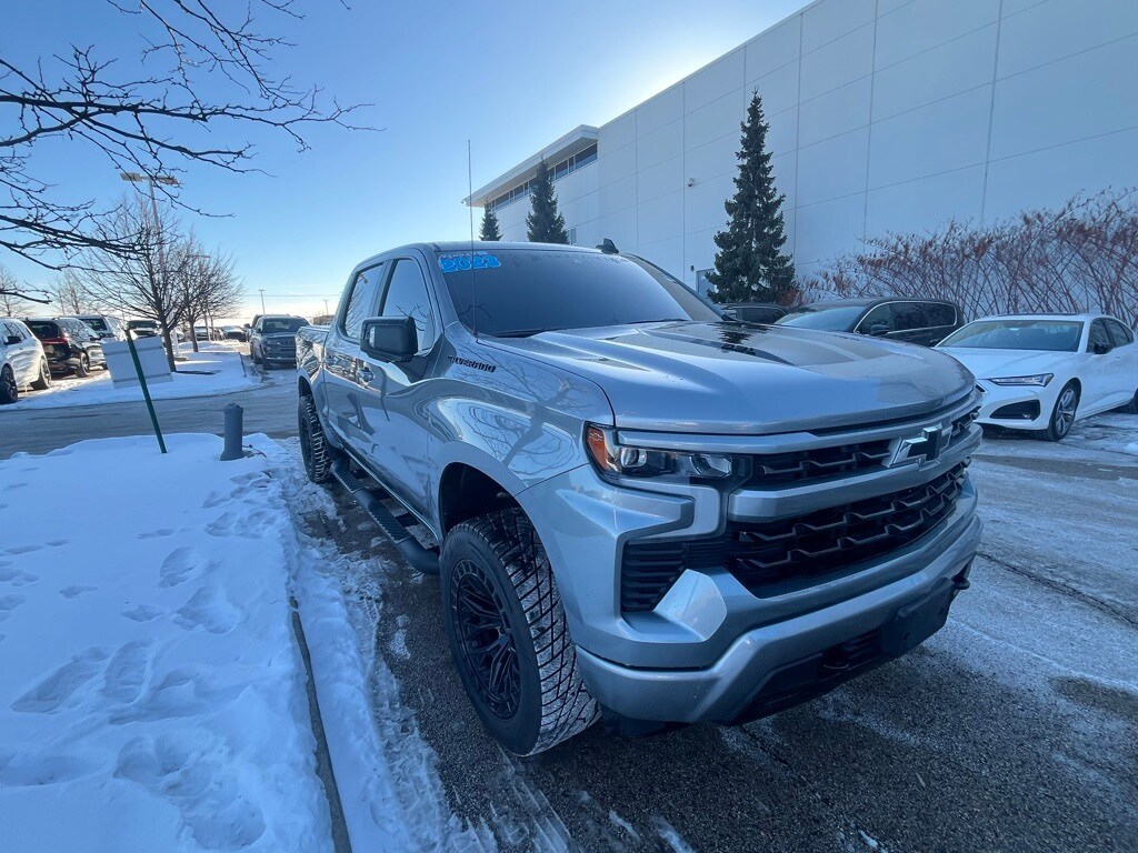 2023 CHEVROLET SILVERADO - Image 1