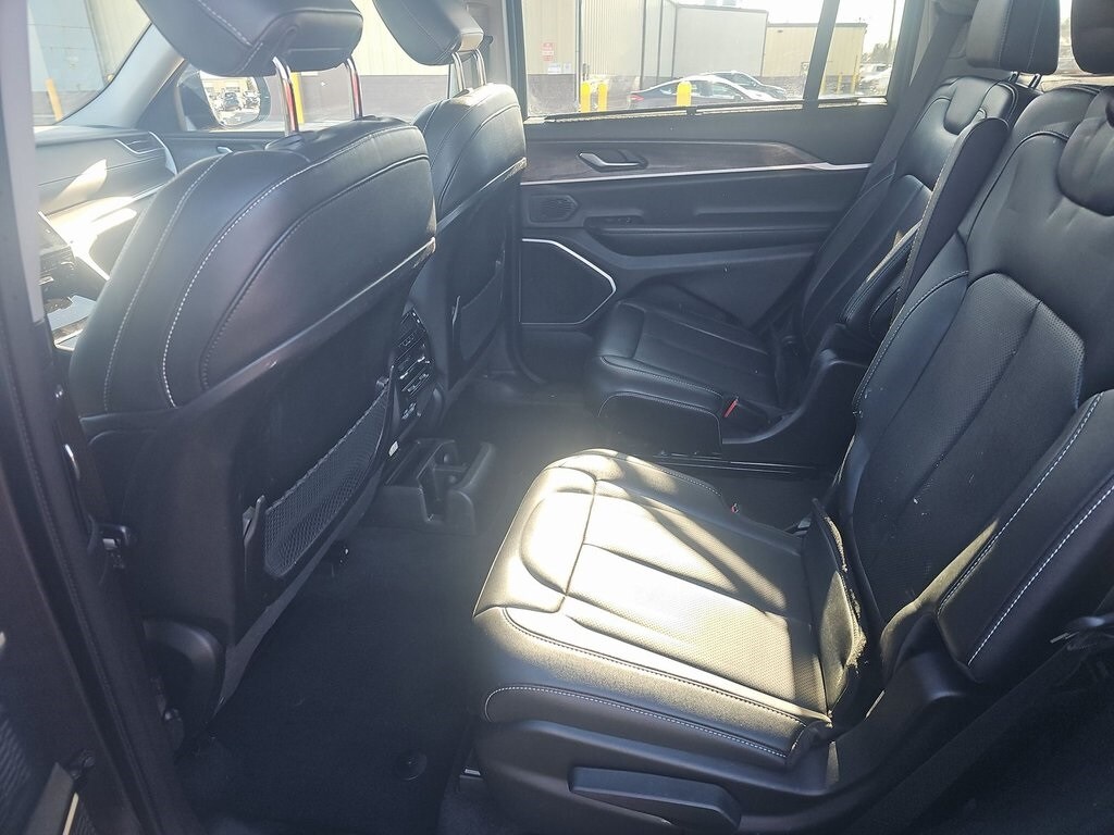 2023 JEEP GRAND CHEROKEE L - Image 7