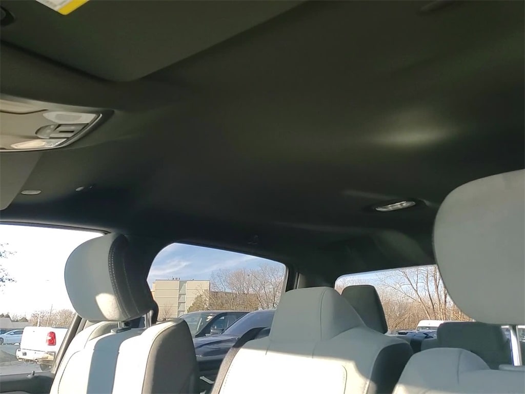 2022 RAM 1500 - Image 18