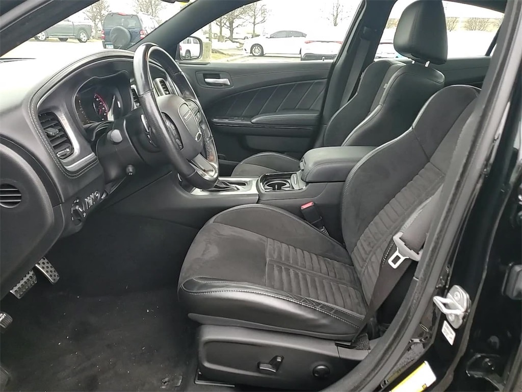 2023 DODGE CHARGER - Image 11