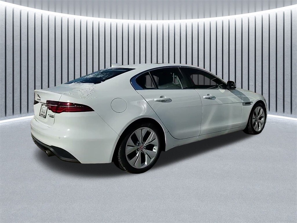 2020 JAGUAR XE - Image 7