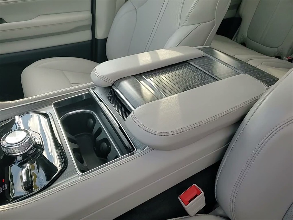 2024 JEEP WAGONEER - Image 36