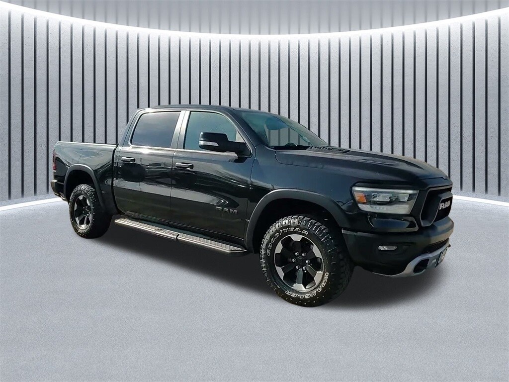 2022 RAM 1500 - Image 3