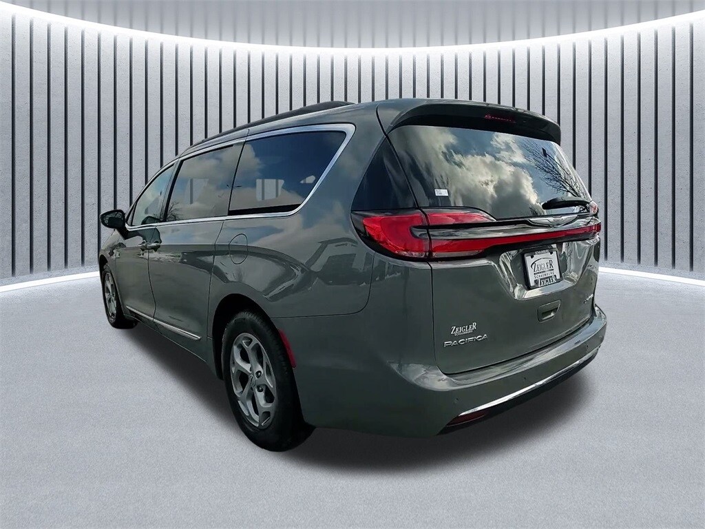 2023 CHRYSLER PACIFICA - Image 12