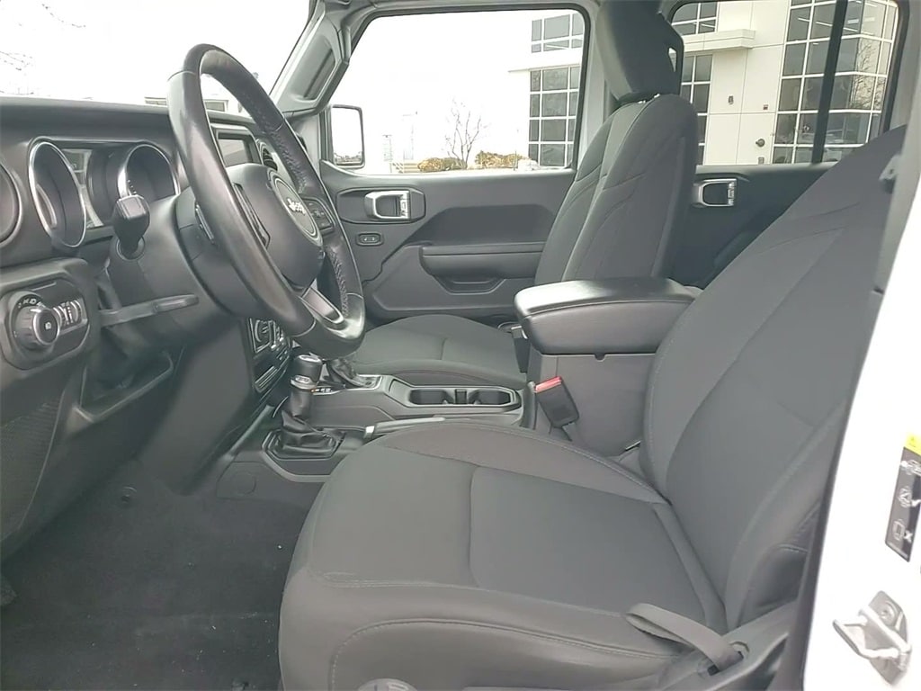 2022 JEEP WRANGLER - Image 23