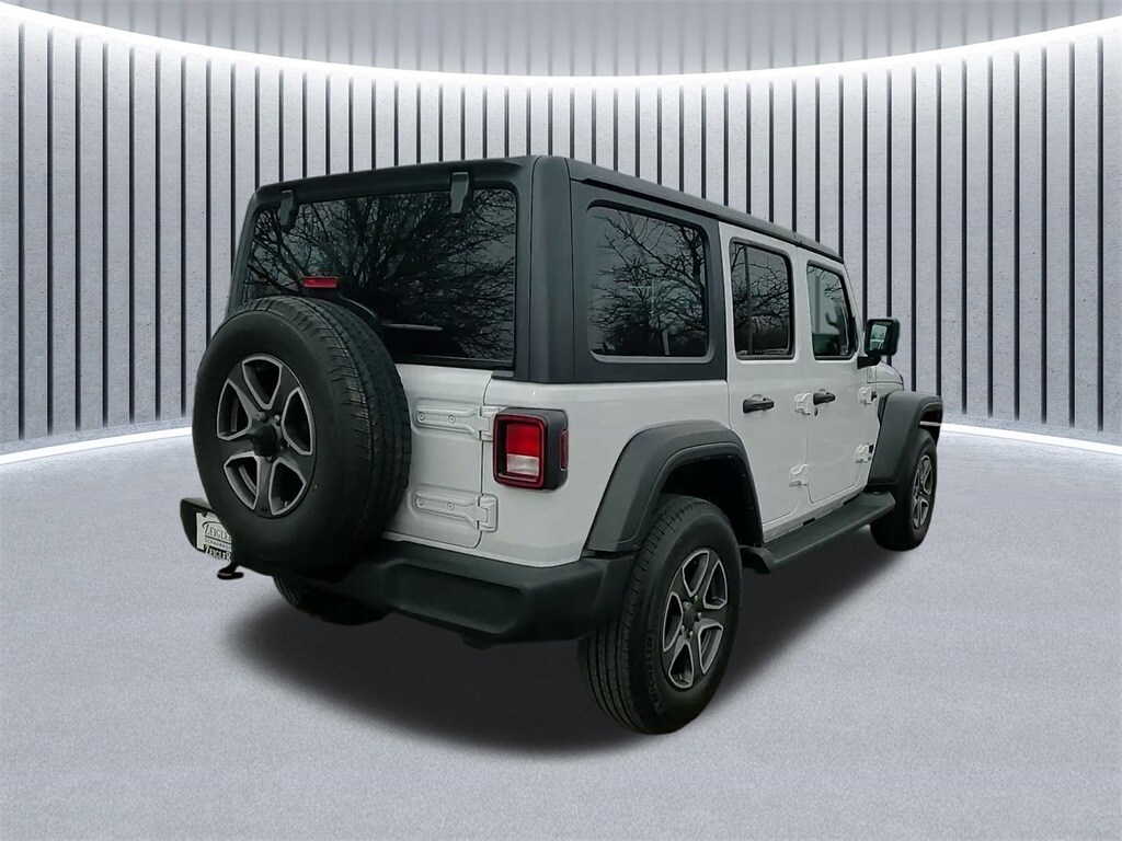 2022 JEEP WRANGLER - Image 8