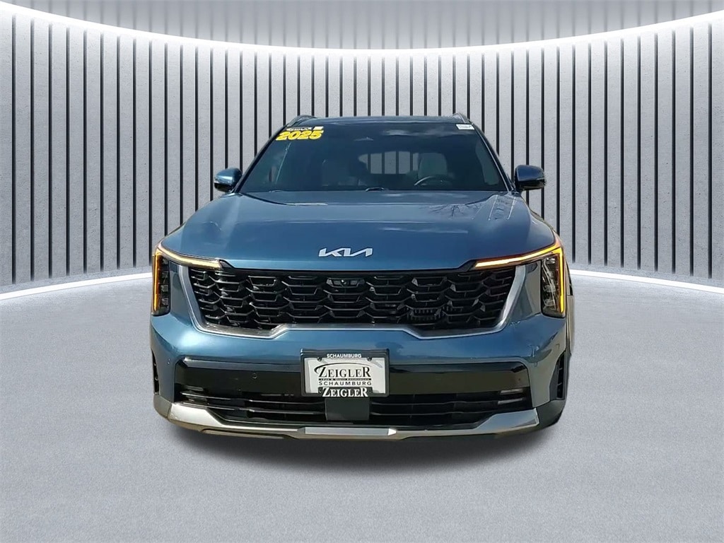 2025 KIA SORENTO - Image 19