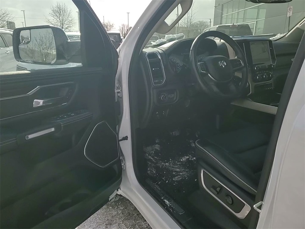 2022 RAM 1500 - Image 23