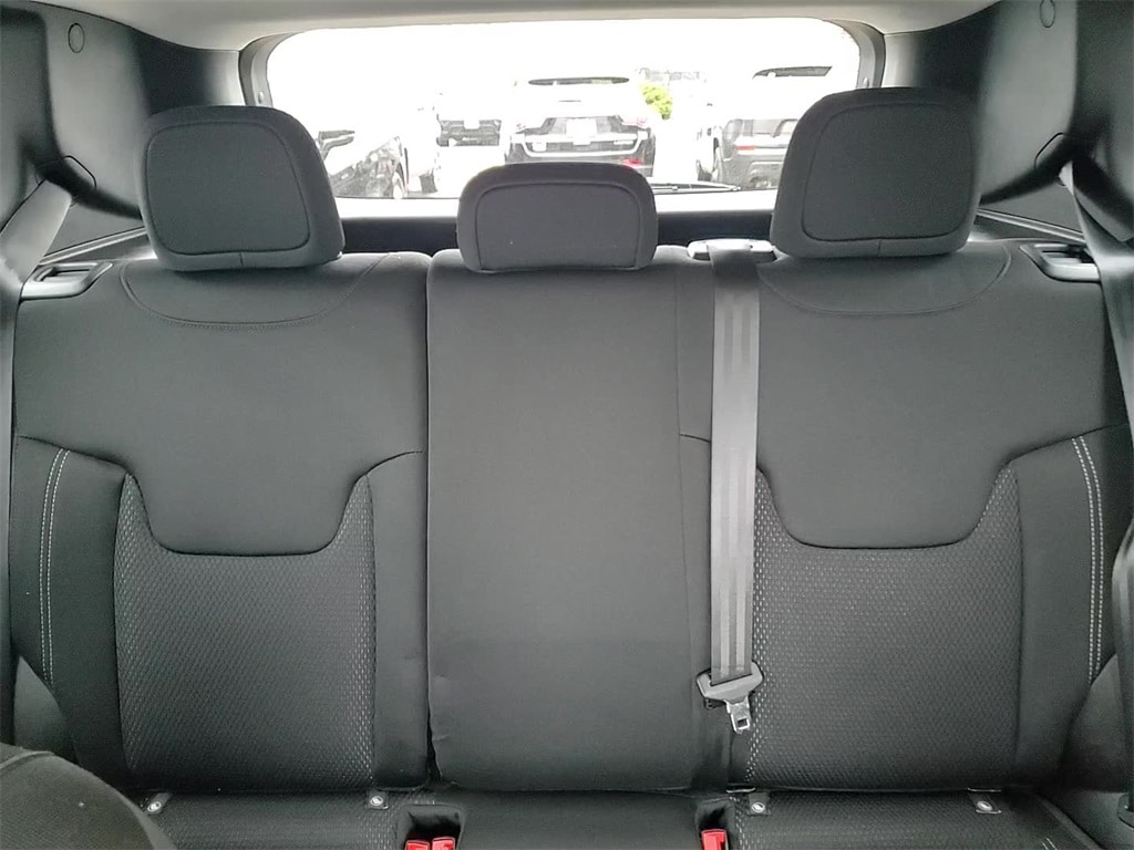 2023 JEEP RENEGADE - Image 21