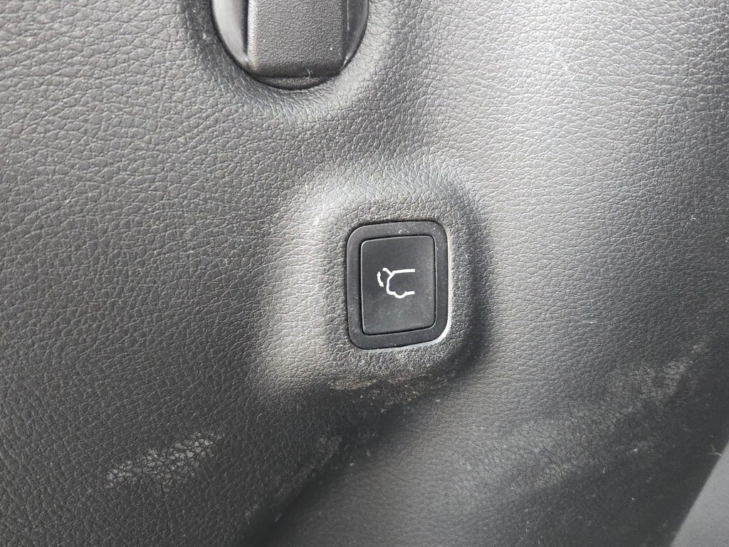 2022 JEEP COMPASS - Image 16