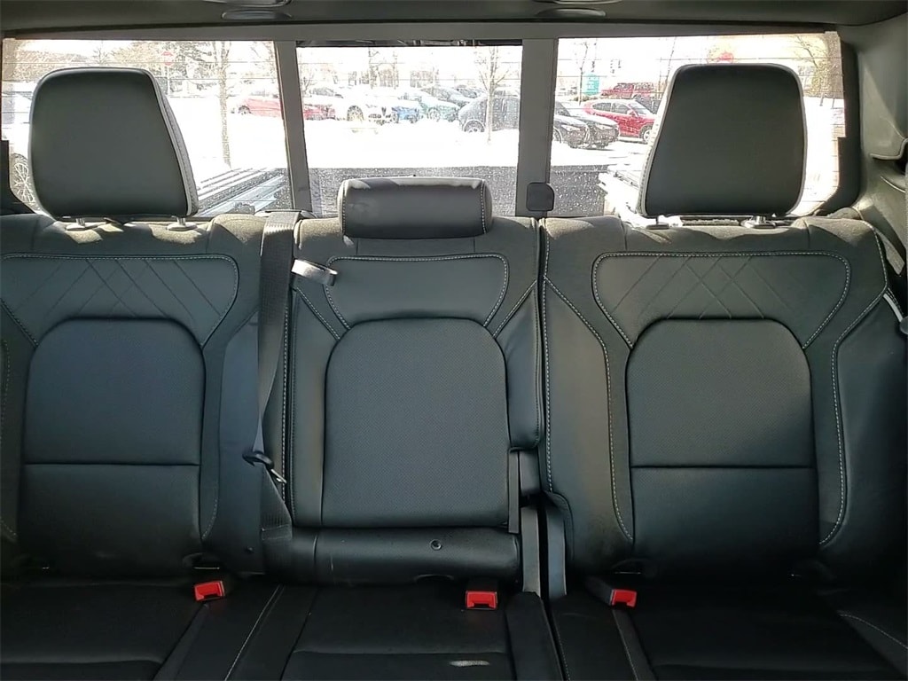 2025 RAM 1500 - Image 33