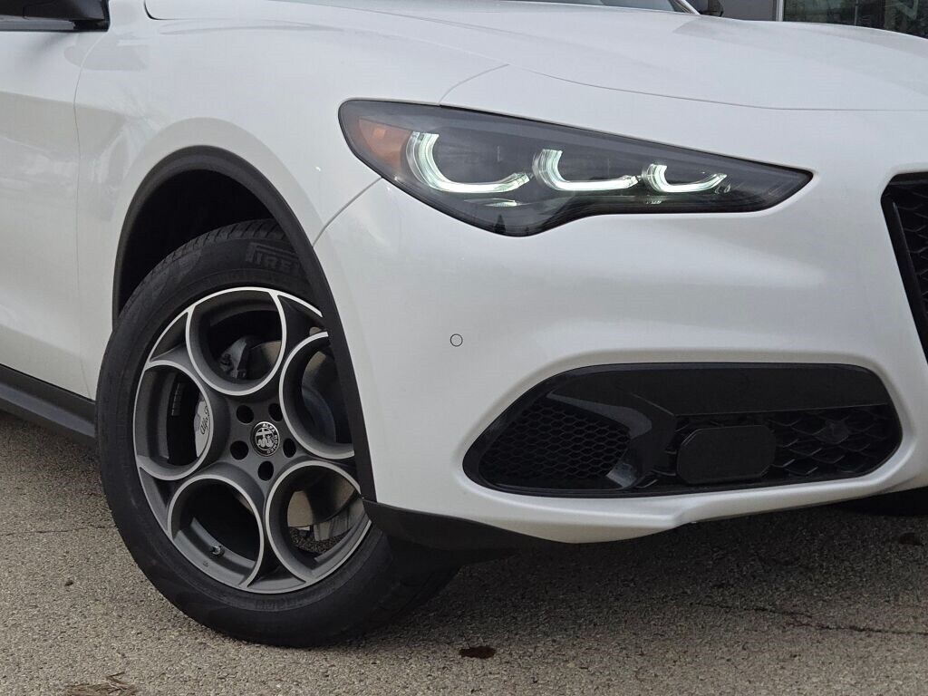 New 2025 Alfa Romeo Stelvio SUV