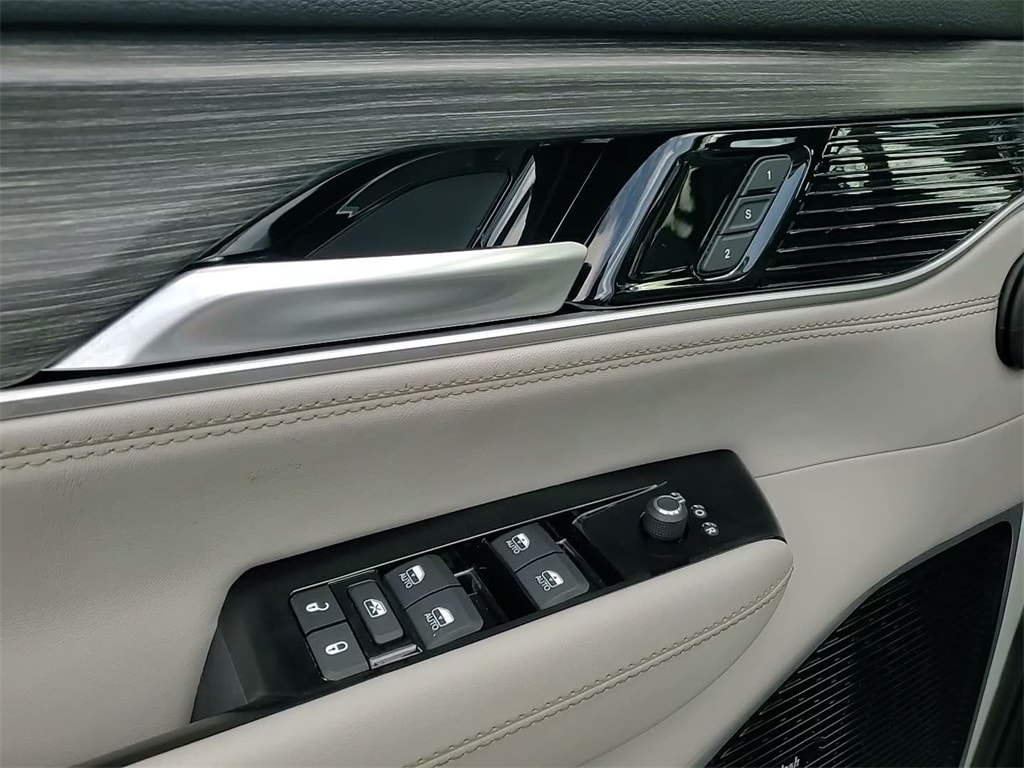 2024 JEEP WAGONEER - Image 25