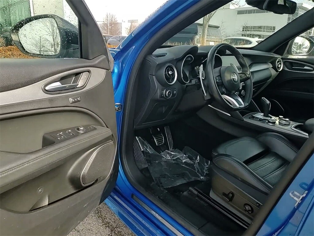 2022 ALFA ROMEO STELVIO - Image 21