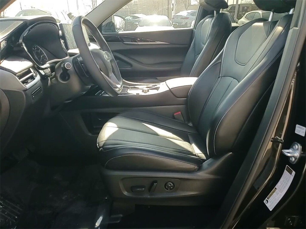 2025 INFINITI QX60 - Image 22