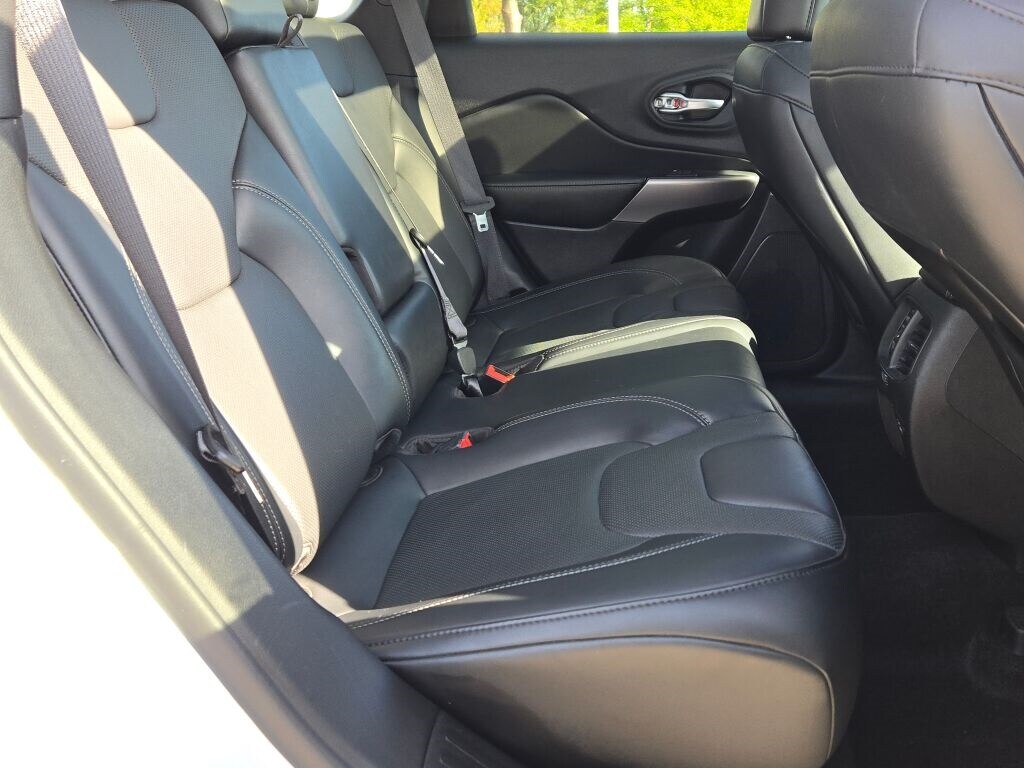 2022 JEEP CHEROKEE - Image 9