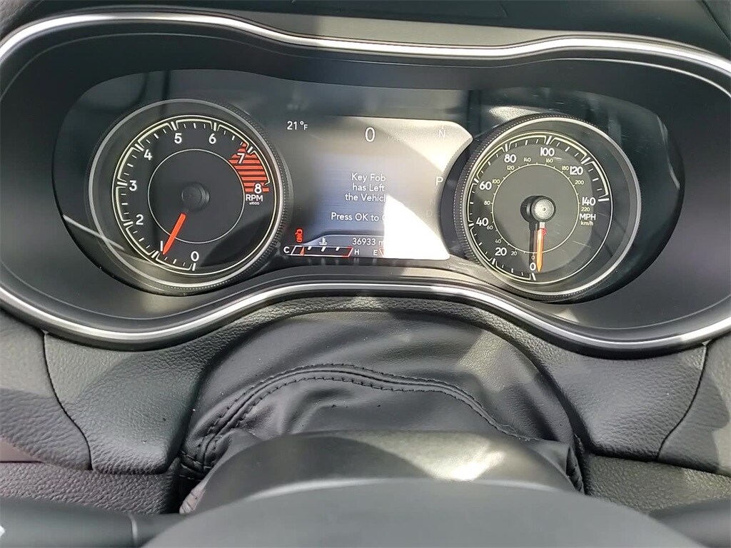 2022 JEEP CHEROKEE - Image 16