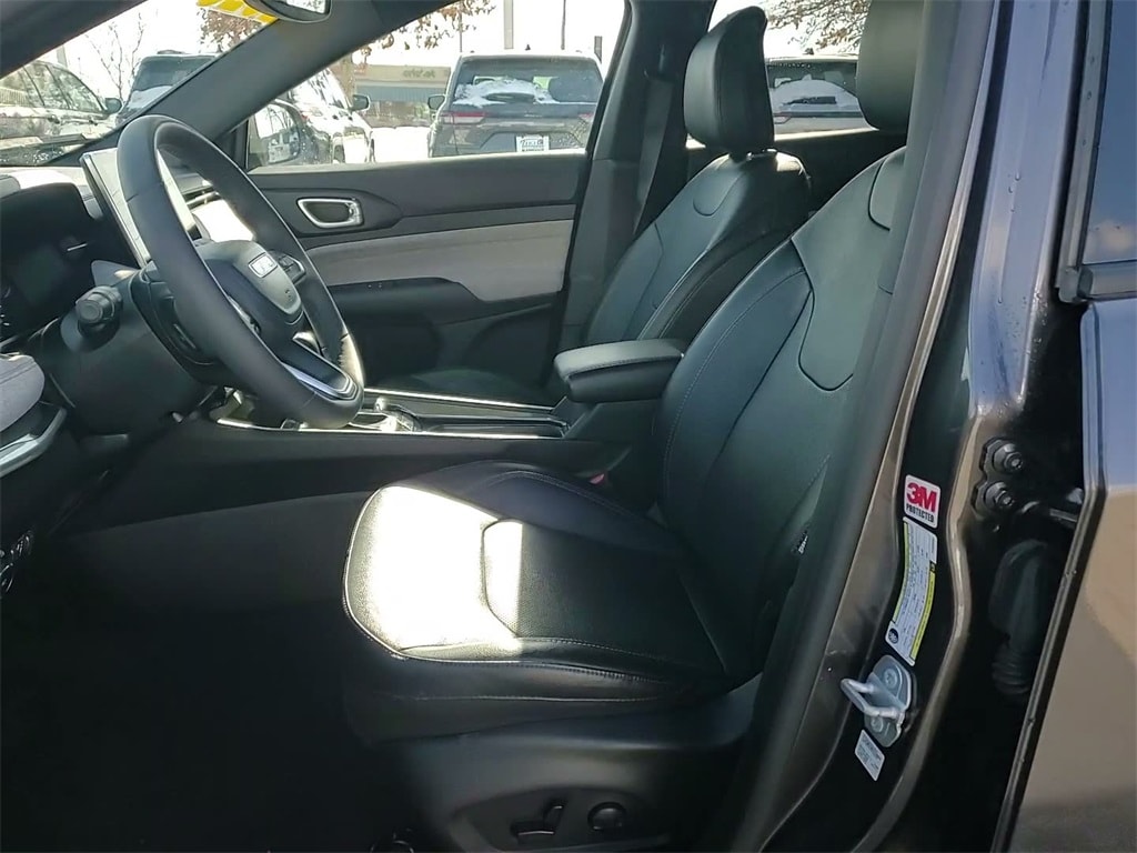 2023 JEEP COMPASS - Image 24