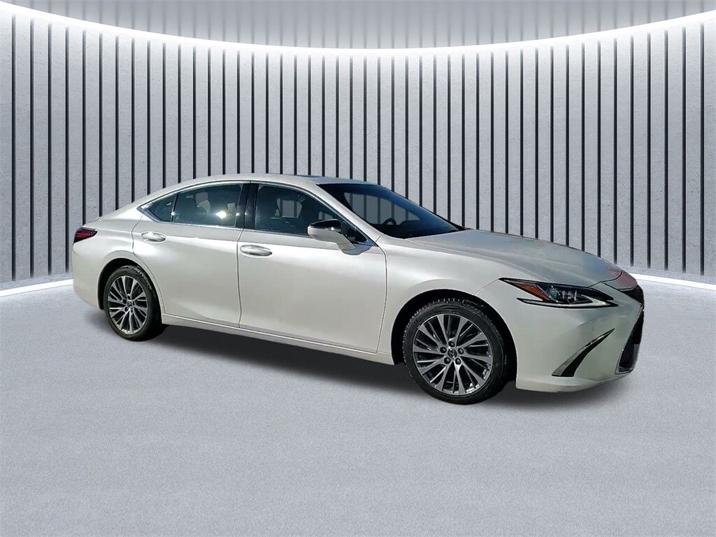 2021 LEXUS ES - Image 4
