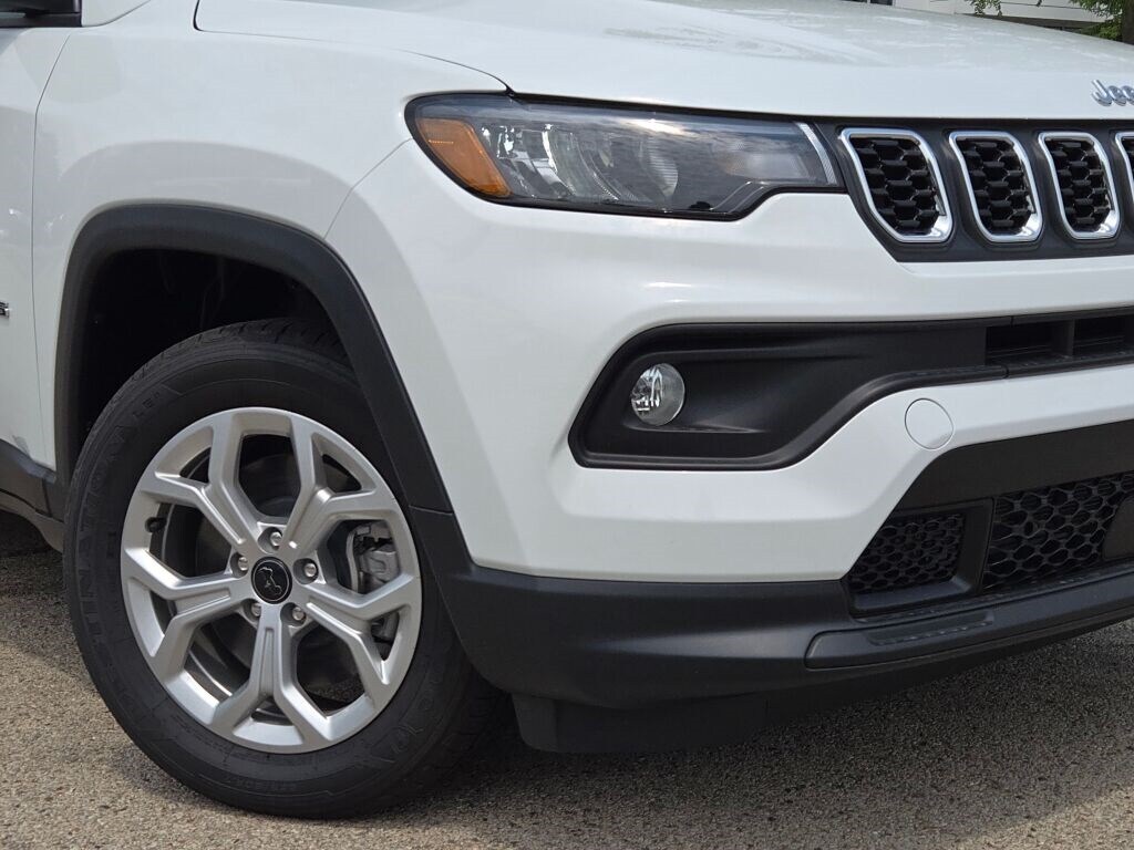 New 2025 Jeep Compass Latitude SUV