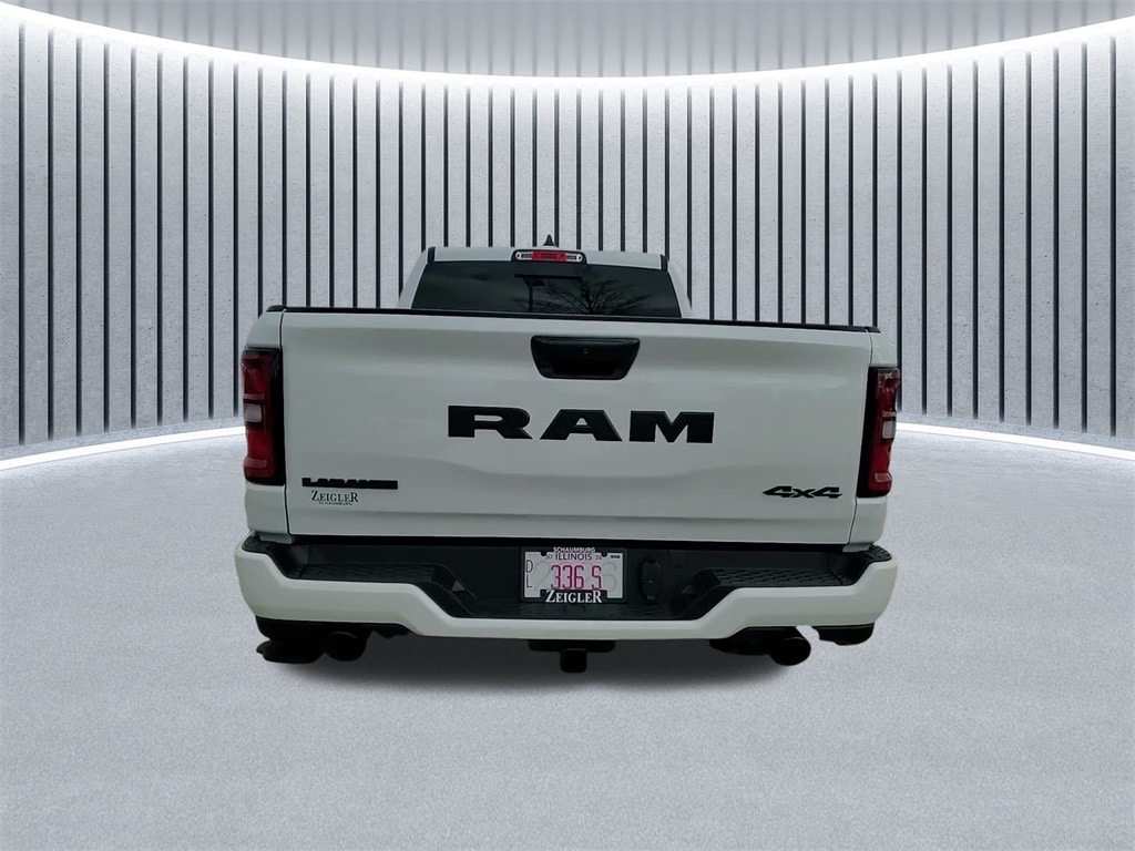 2025 RAM 1500 - Image 12