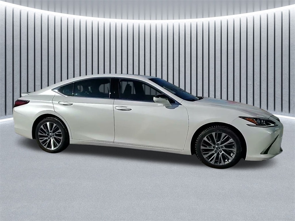 2021 LEXUS ES - Image 5