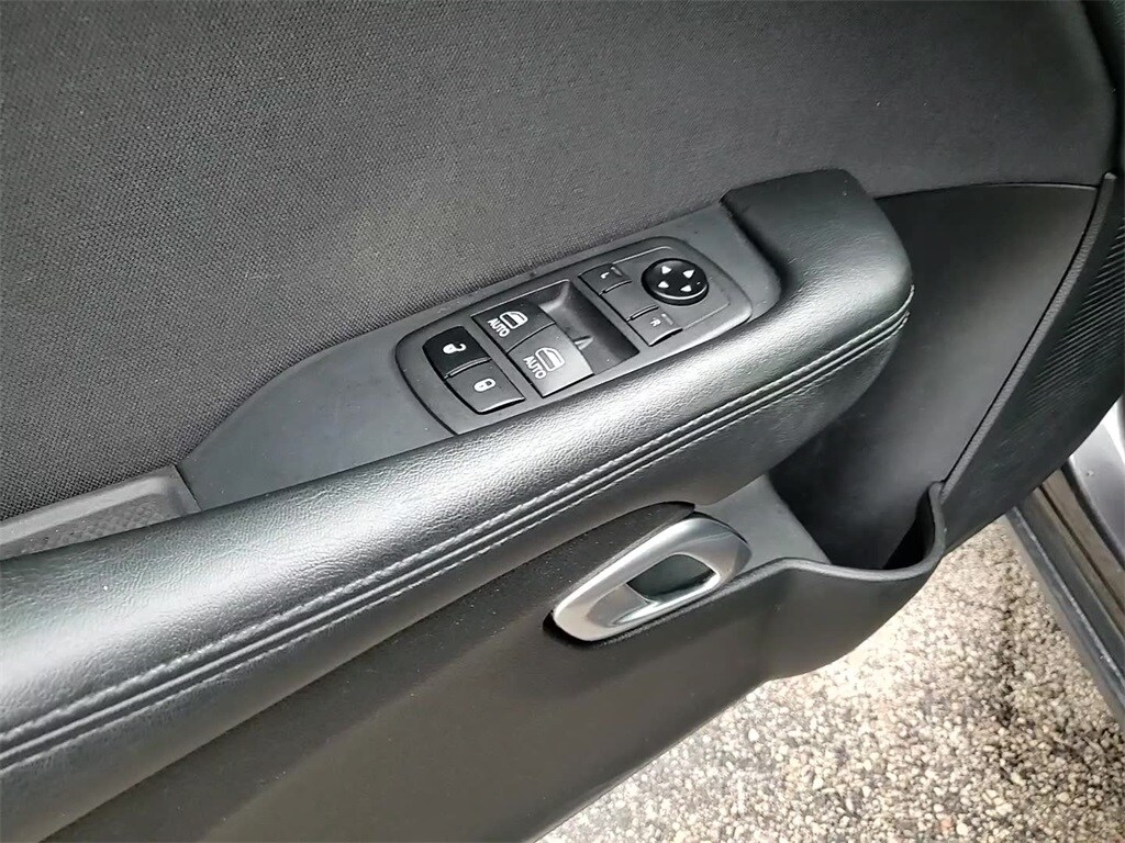 2019 DODGE CHALLENGER - Image 10