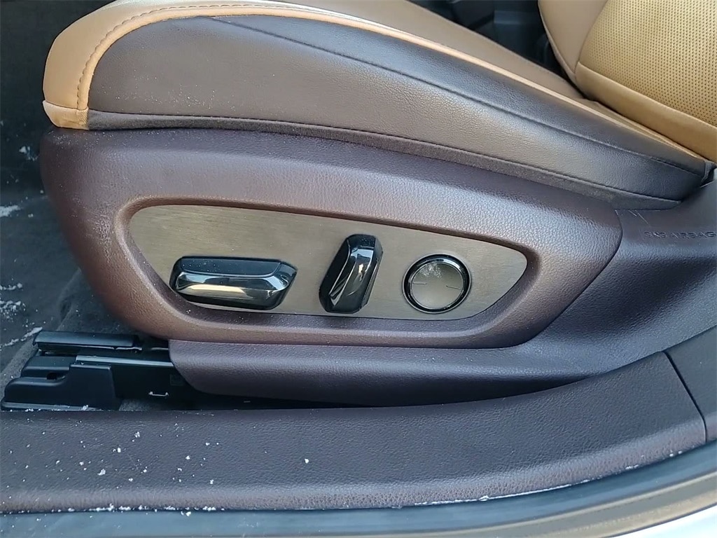 2021 LEXUS ES - Image 28