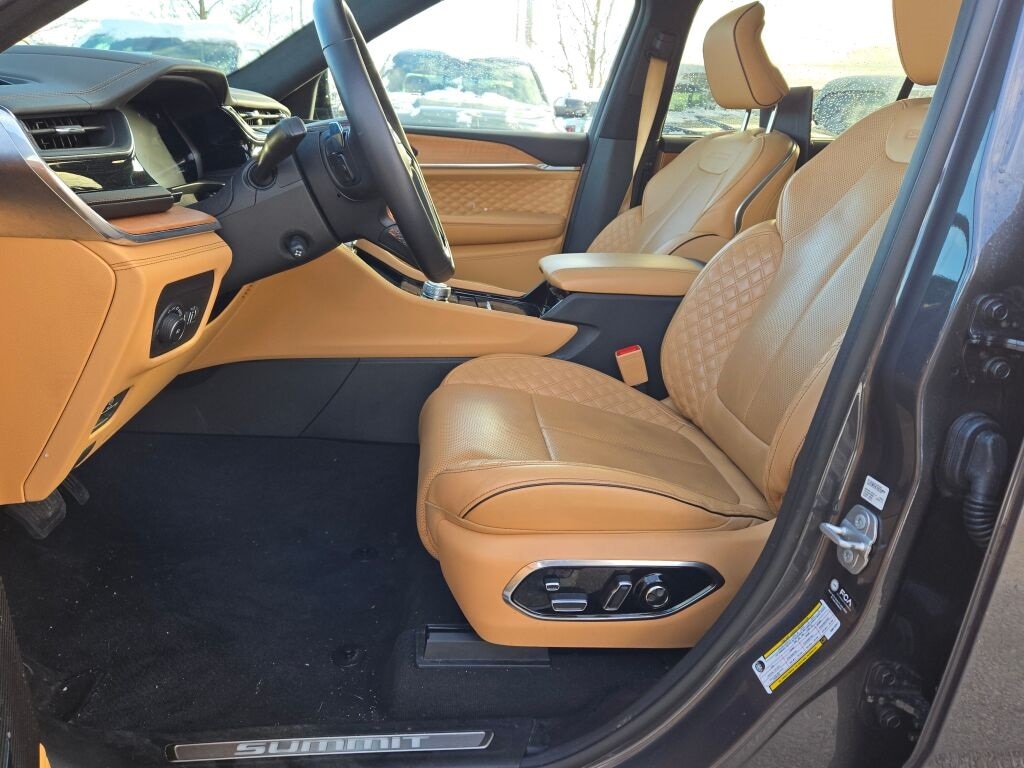 2024 JEEP GRAND CHEROKEE L - Image 27