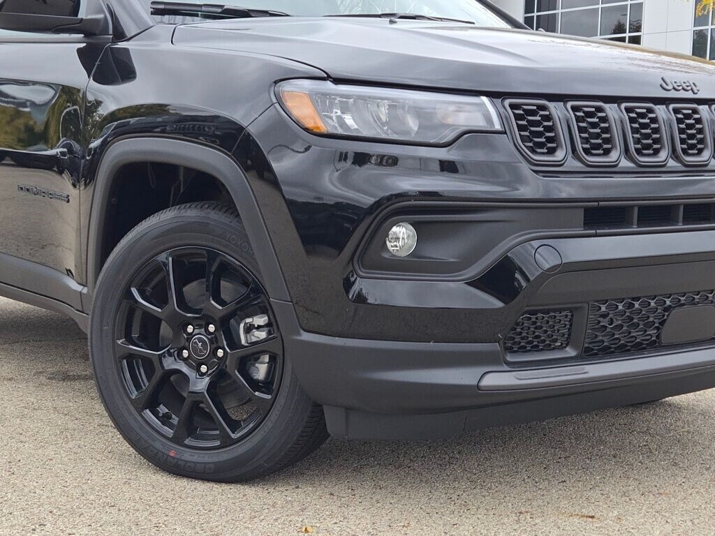 New 2026 Jeep Compass Latitude SUV