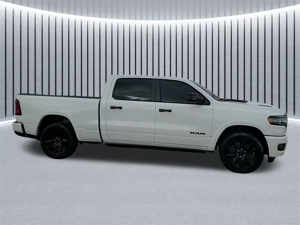 2025 RAM 1500 - Image 5