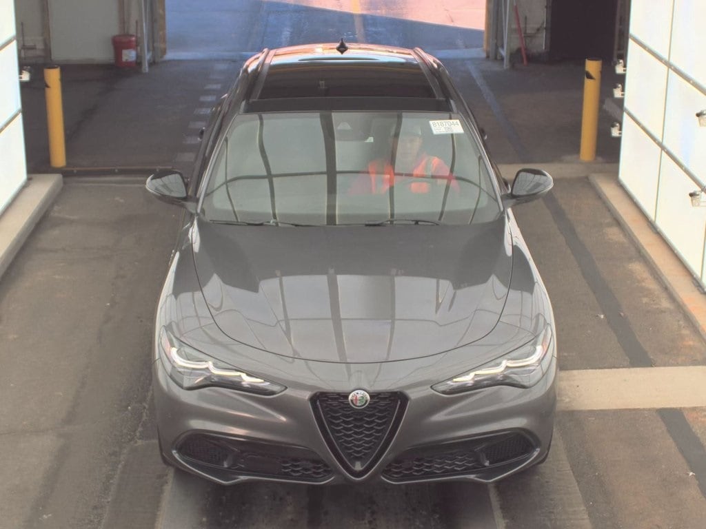 2024 ALFA ROMEO STELVIO - Image 2
