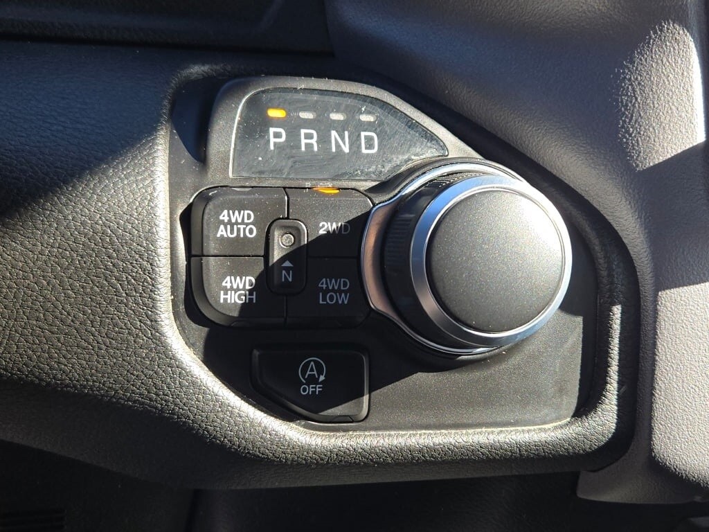 2022 RAM 1500 - Image 24