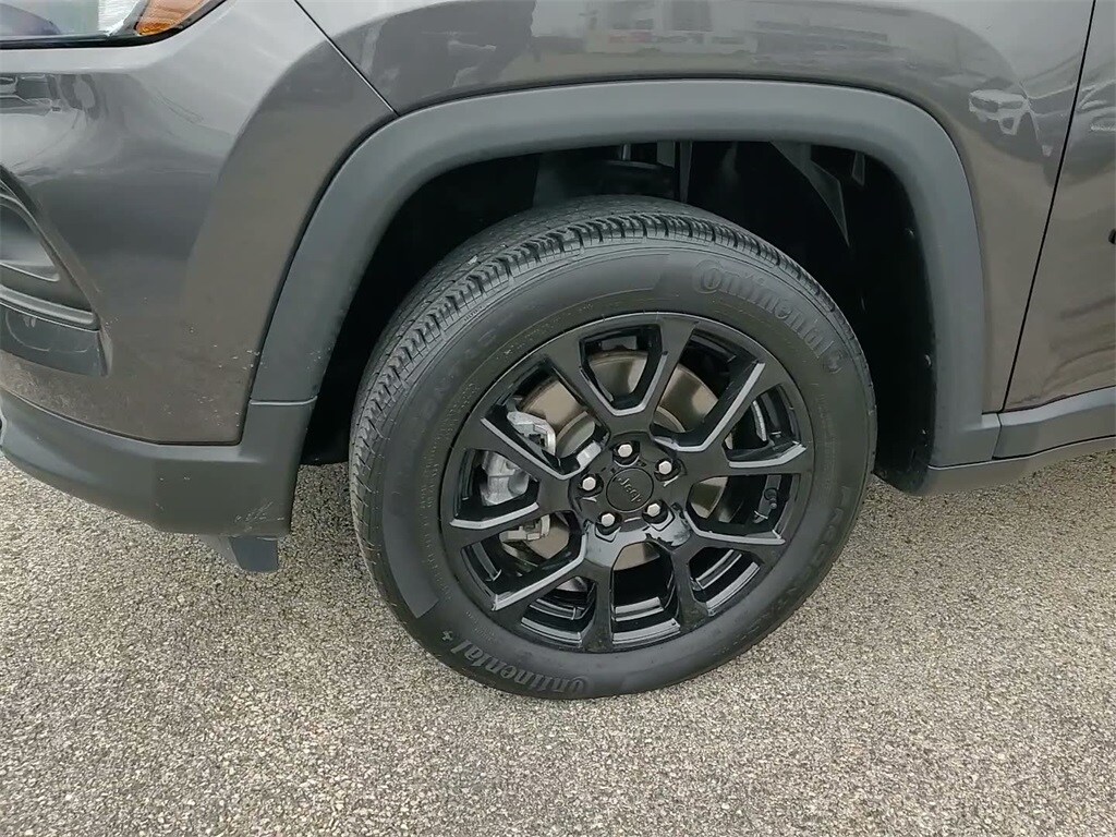 2023 JEEP COMPASS - Image 17