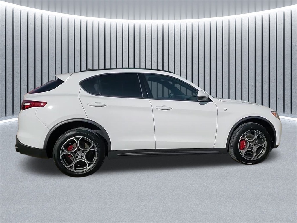 2022 ALFA ROMEO STELVIO - Image 2