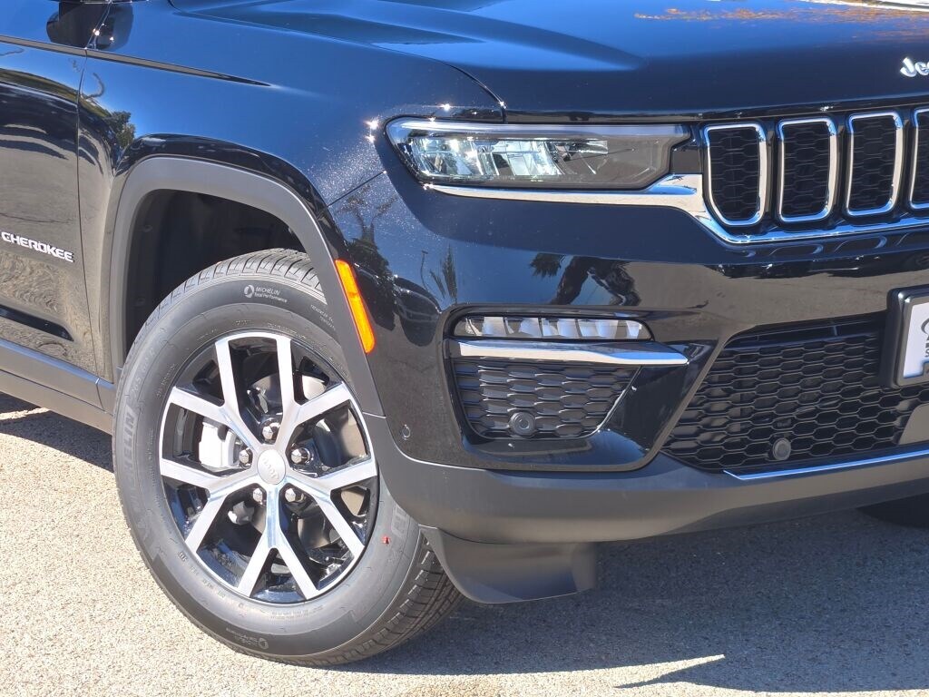 New 2025 Jeep Grand Cherokee Limited SUV