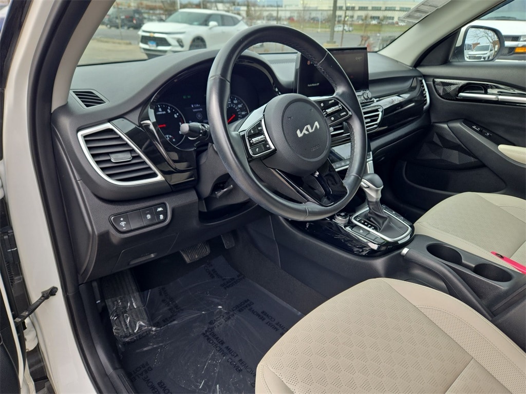 2022 KIA SELTOS - Image 10