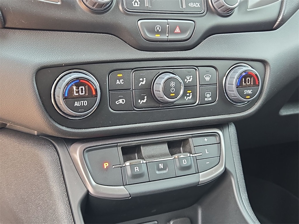 2024 GMC TERRAIN - Image 22