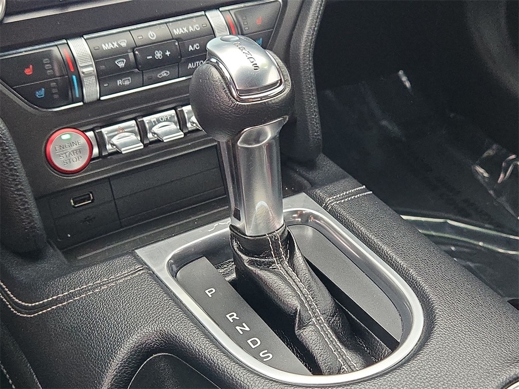 2019 FORD MUSTANG - Image 16