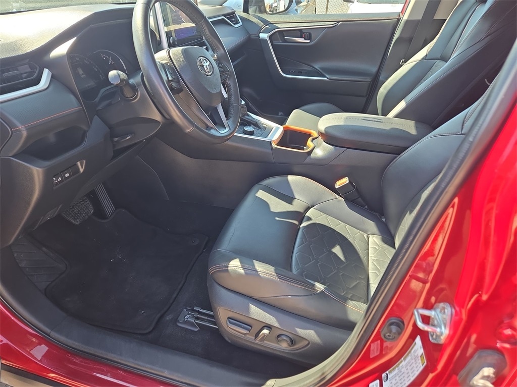 2023 TOYOTA RAV4 - Image 25