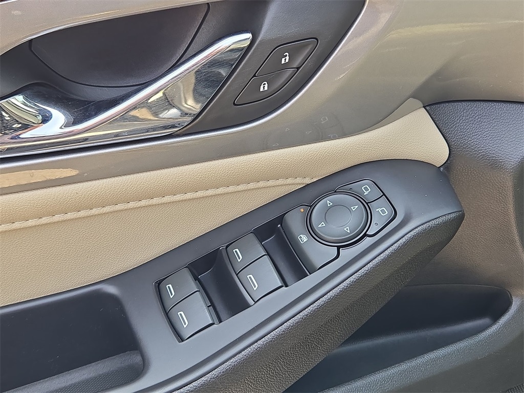 2022 CHEVROLET TRAVERSE - Image 22