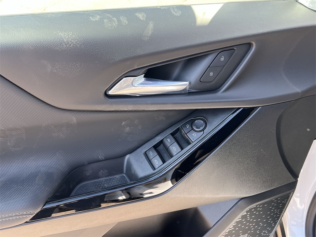 2025 Chevrolet Equinox LT - Photo 24