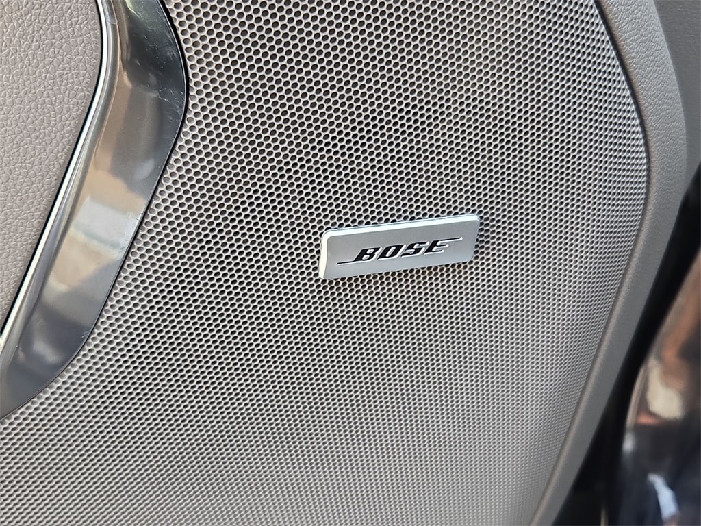 2022 GMC YUKON - Image 25