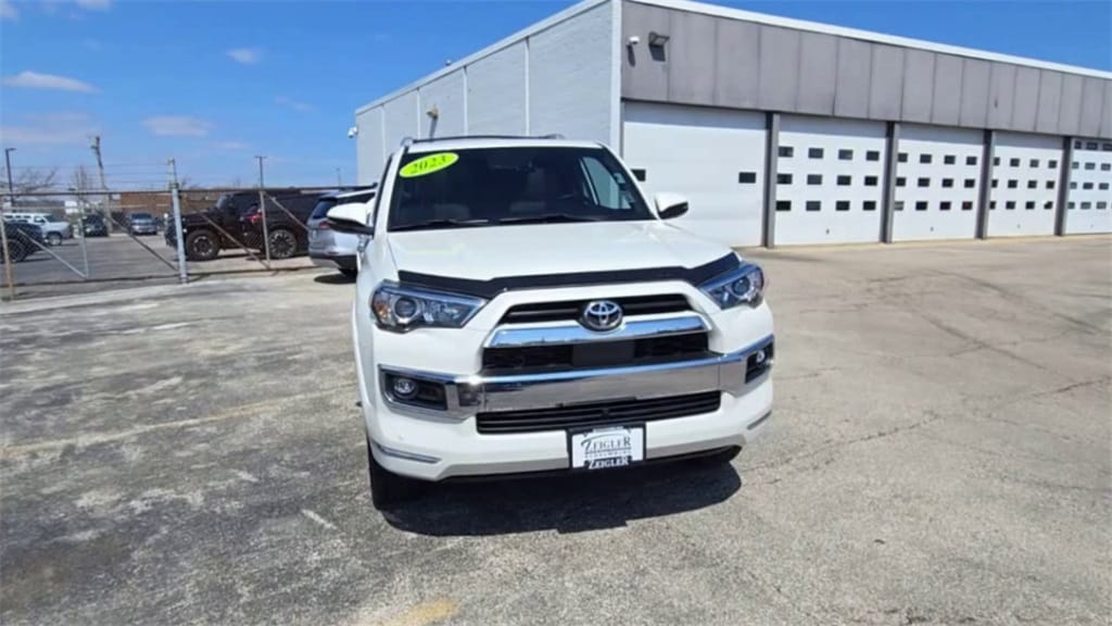 2023 TOYOTA 4RUNNER - Image 3