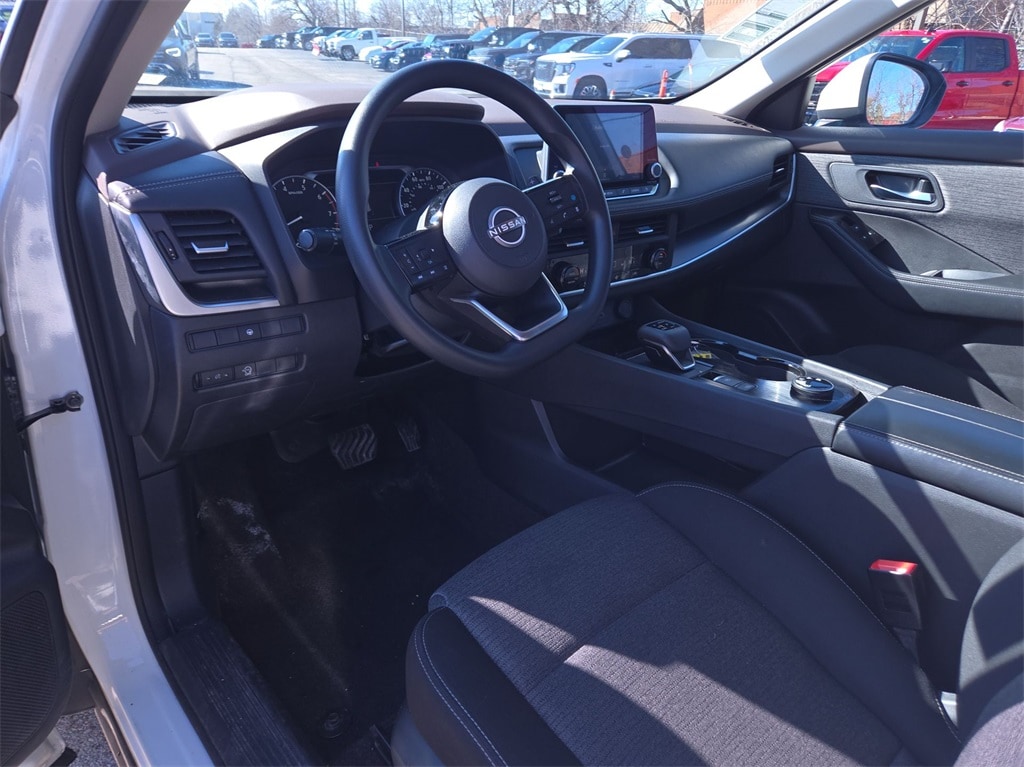 2023 NISSAN ROGUE - Image 10