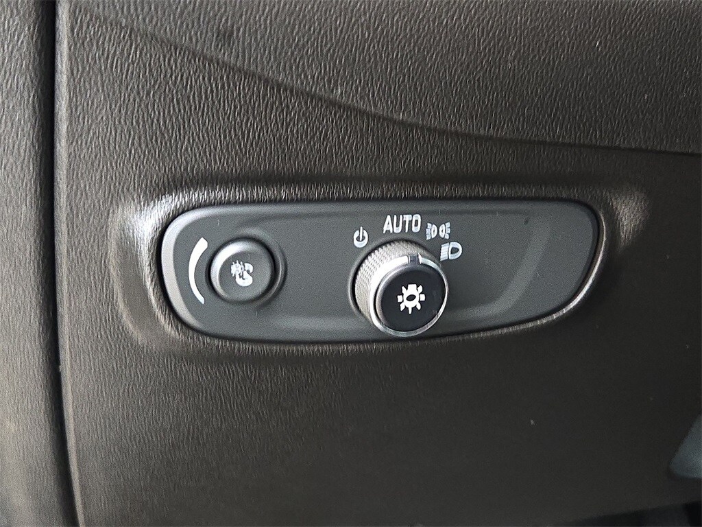 2022 CHEVROLET EQUINOX - Image 24